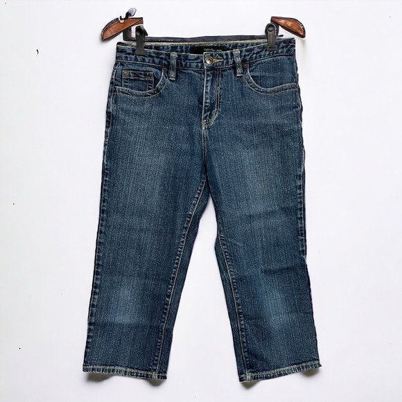 Calvin Klein Jeans Women 8 (30x20 Actual) Blue Medium Wash Cropped Relaxed - Picture 1 of 11